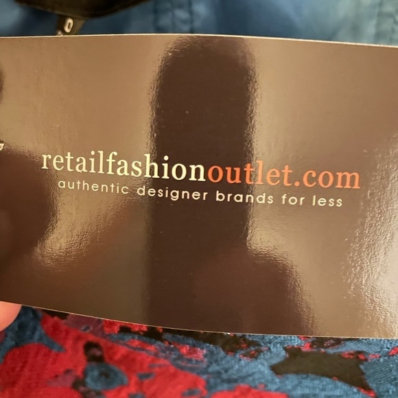 Slate & Willow‎ Off The Shoulder Floral Dress - Picture 11 of 14